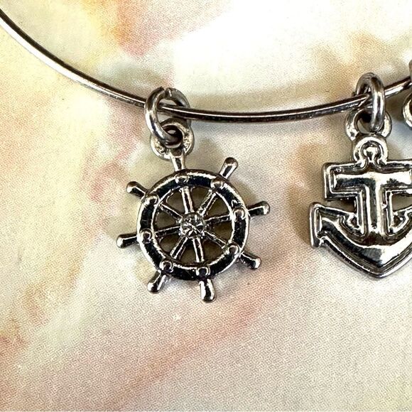 Silver tone adjustable nautical charm bracelet - Picture 5 of 8